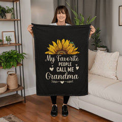 my-favorite-people-call-me-grandma-coral-fleece-blanket-shop-231564-9413